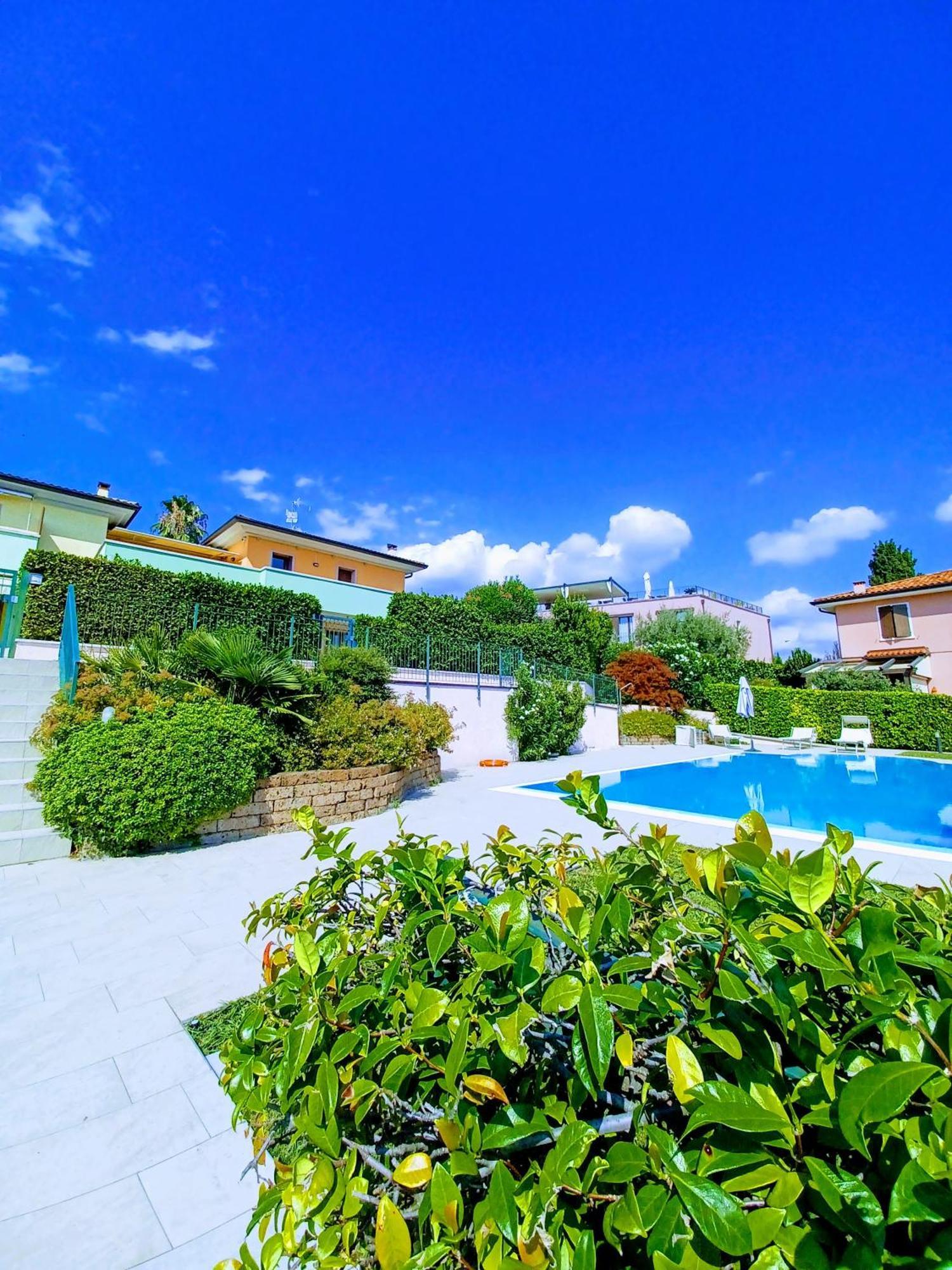 Regina Gardesana Villa Exterior photo