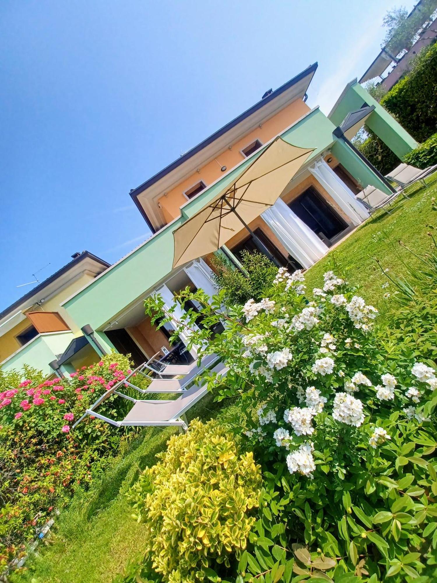 Regina Gardesana Villa Exterior photo